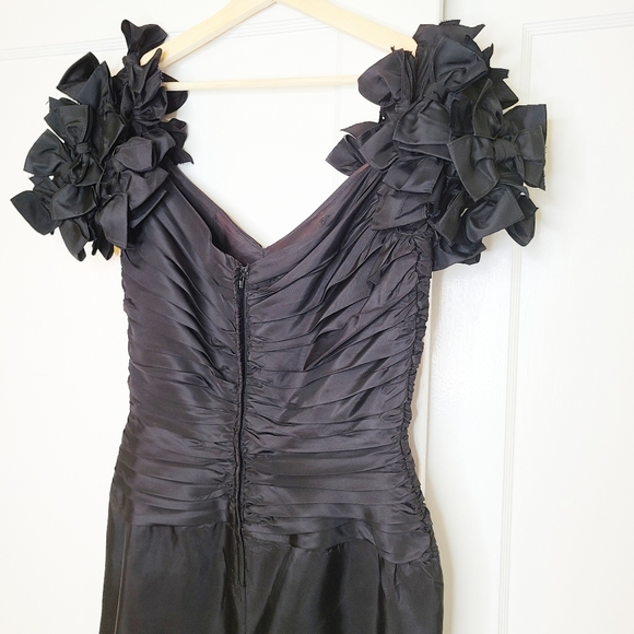 Vintage 80s Tadashi Black Taffeta Bow Dress - Picture 5 of 7